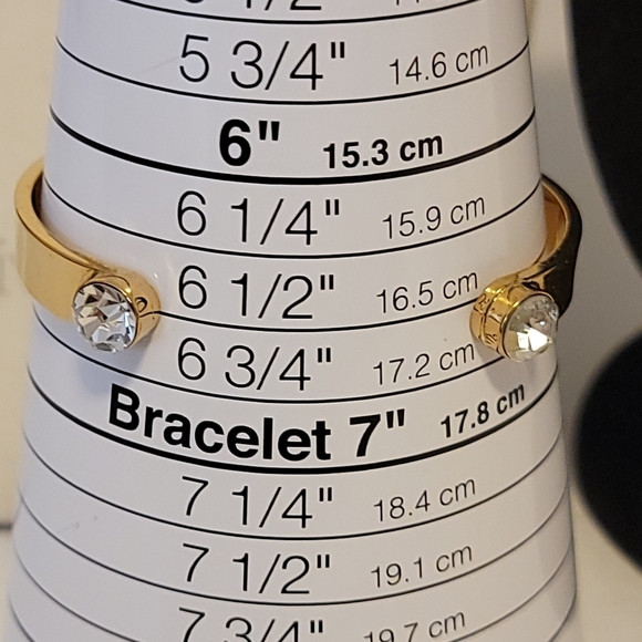 Good As Gold Cuff Bracelet Gold Tone Crystal Ends Spade Mark - Picture 9 of 10